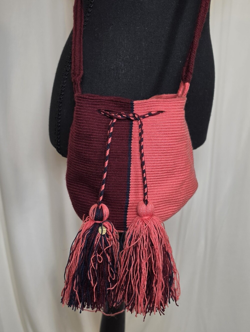 Guanabana Handmade Wayuu Mochila Crossbody Bucket Bag Tassel Pink Burgundy